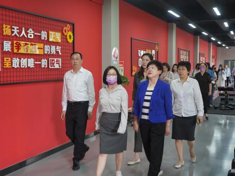 全国总工会女职工部莅临J9集团国际站电气调研女职工工作